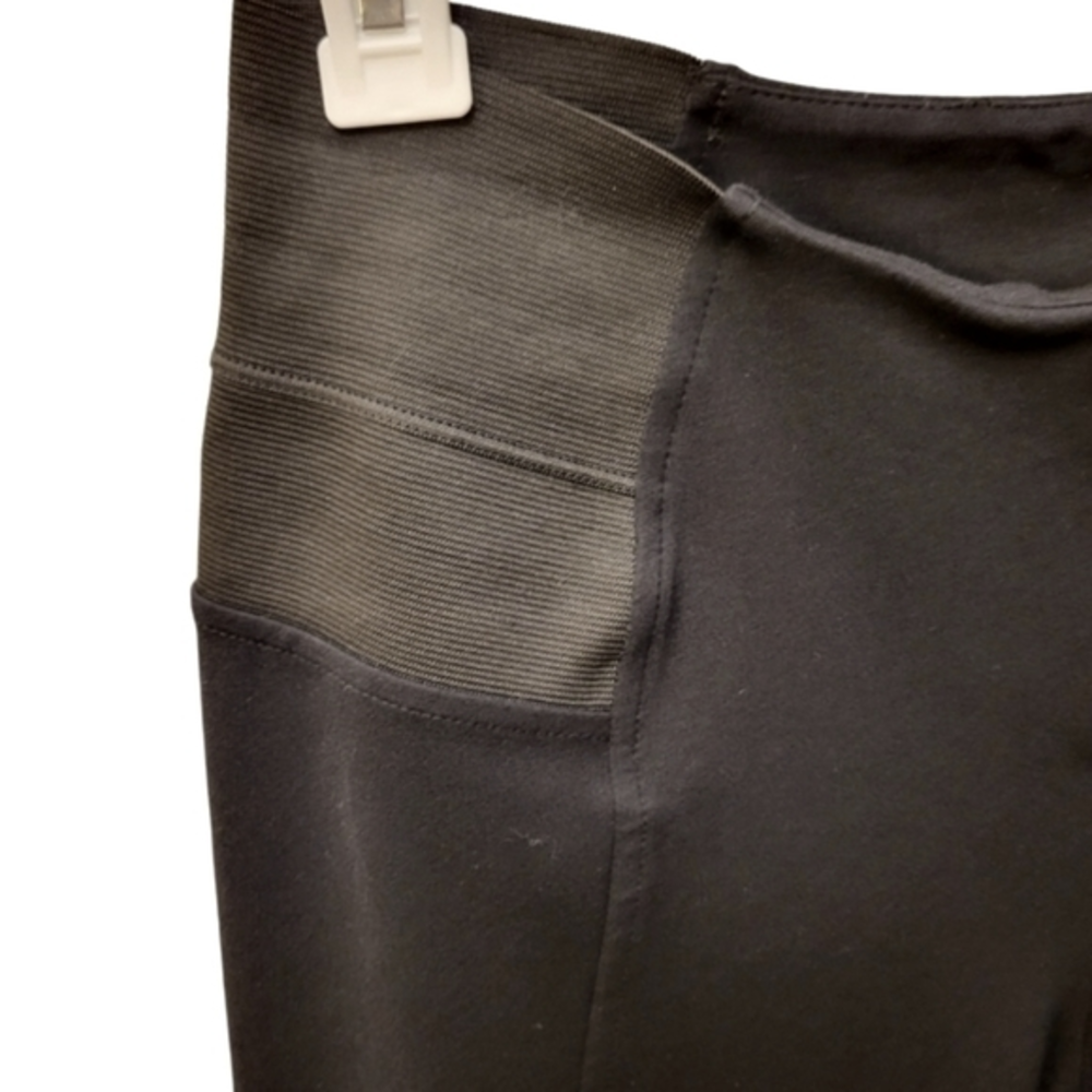 Limited Black Pull On Skinny Pants‎